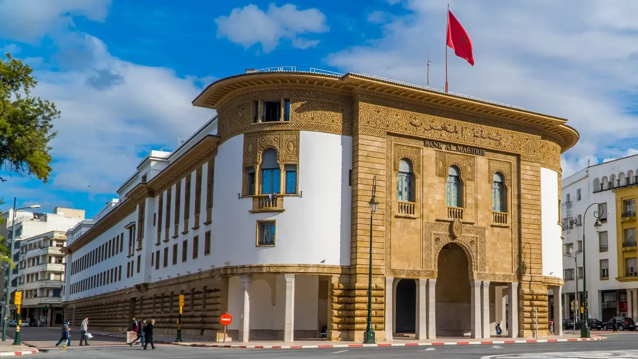 La Banque centrale du Maroc maintient son taux directeur à 2,25 % face à une inflation maîtrisée