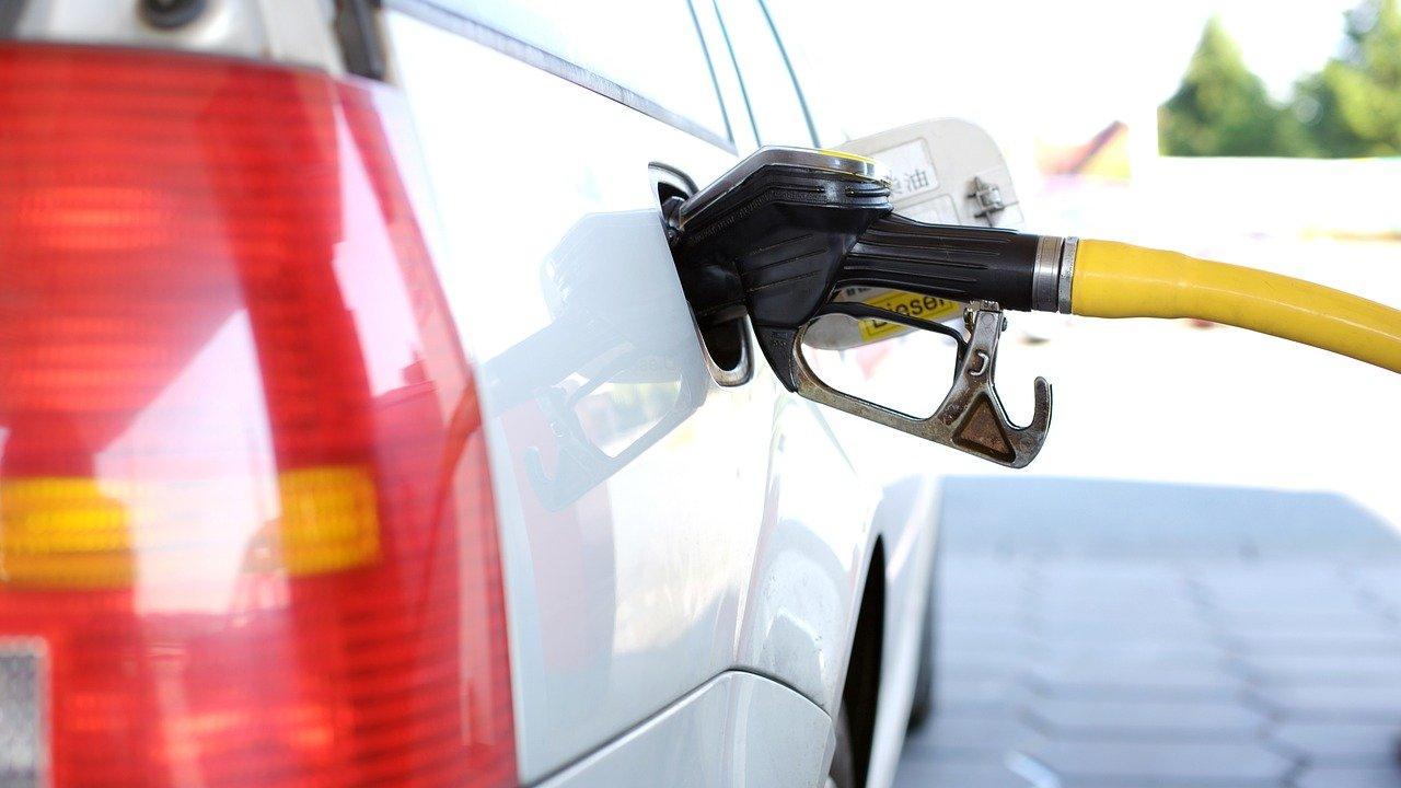 Carburants: une légère baisse du prix du diesel attendue pour la deuxième quinzaine du mois de novembre